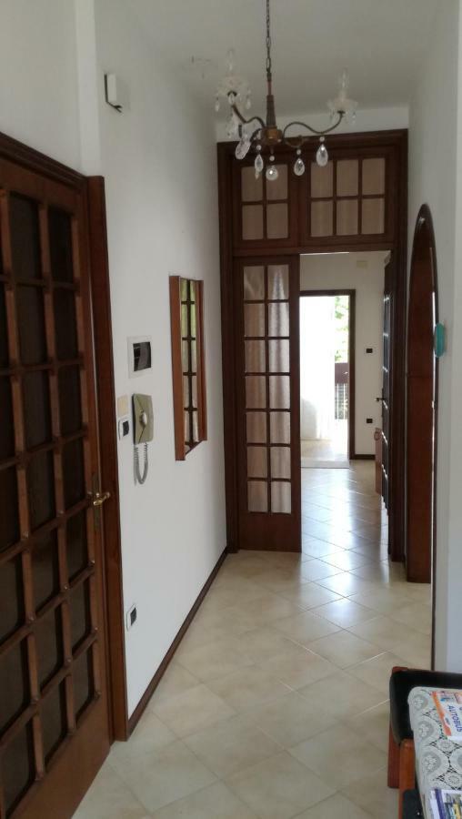 La Casa Di Clara Ombrellone Con 2 Lettini Al Lido San Giuliano Gratis E Parcheggio Privato Gratis Apartment Римини Екстериор снимка