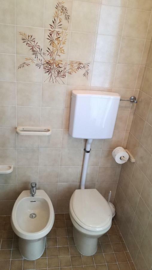 La Casa Di Clara Ombrellone Con 2 Lettini Al Lido San Giuliano Gratis E Parcheggio Privato Gratis Apartment Римини Екстериор снимка