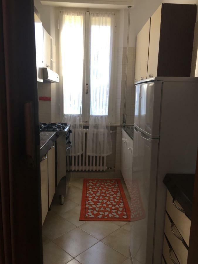 La Casa Di Clara Ombrellone Con 2 Lettini Al Lido San Giuliano Gratis E Parcheggio Privato Gratis Apartment Римини Екстериор снимка
